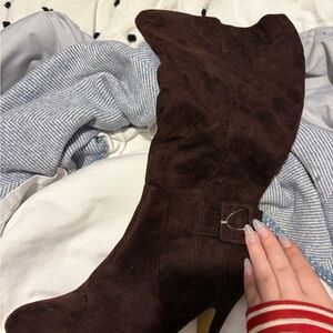 Elegant Brown Women's Boots